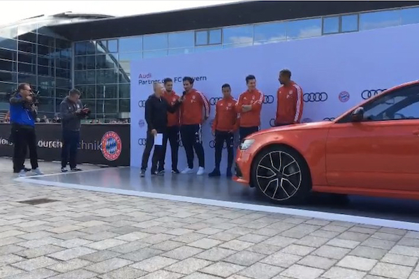 Les Joueurs Du Bayern Munich Ont Re U De Nouvelles Voitures De Fonction