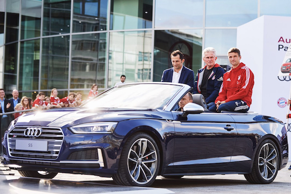 Audi Bayern Munich 3aImages de la remise des clés des Audi aux joueurs du Bayern