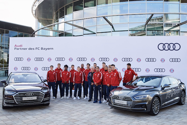 Images de la remise des clés des Audi aux joueurs du Bayern