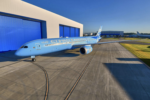 Images du Boeing 787-9 Dreamliner aux couleurs de Manchester City