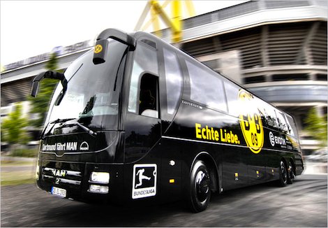 En images, les plus beaux bus Man des clubs de football: Le bus du Borussia Dortmund