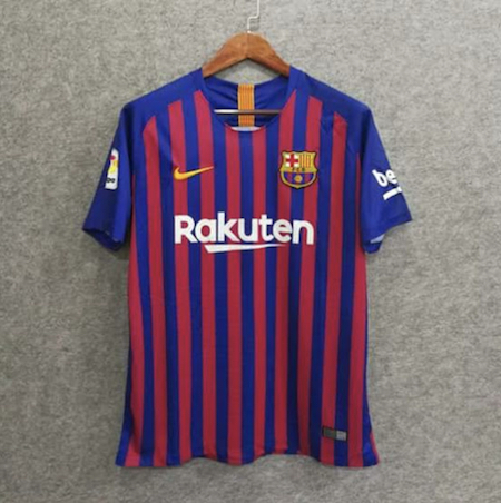Le premier cliché du maillot 2018-2019 du Barça de face