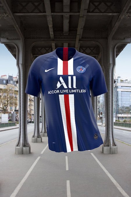 Le maillot domicile 2020 du PSG en images
