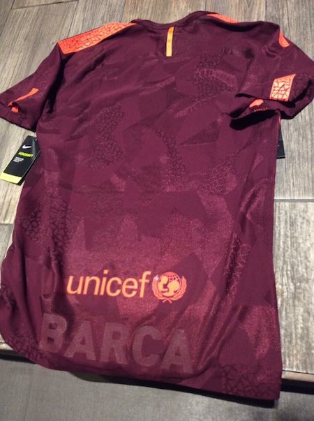 Le futur maillot third du FC Barcelone en images