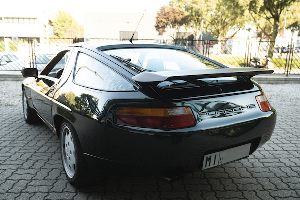 Les images de la Porsche 928 GT à vendre 65 000€