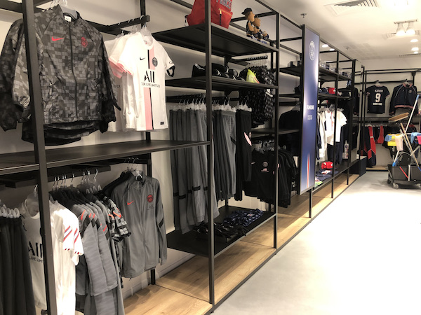 La nouvelle boutique officielle du PSG en images