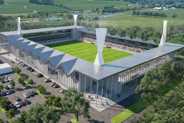 Stades qui ouvrent en 2021 : Centralni Stadion, Serbie = 4 100 places