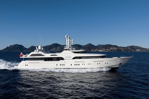 A bord de Sussurro le 1er yacht d'Abramovich. A vendre 22 M€