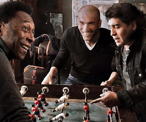Zidane, Maradona, Pelé : trois légendes réunies sous le même maillot de  Vuitton (video)