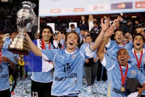 Diego Lugano, joueur de plus de 30 ans acheté par le PSG - @Iconsport