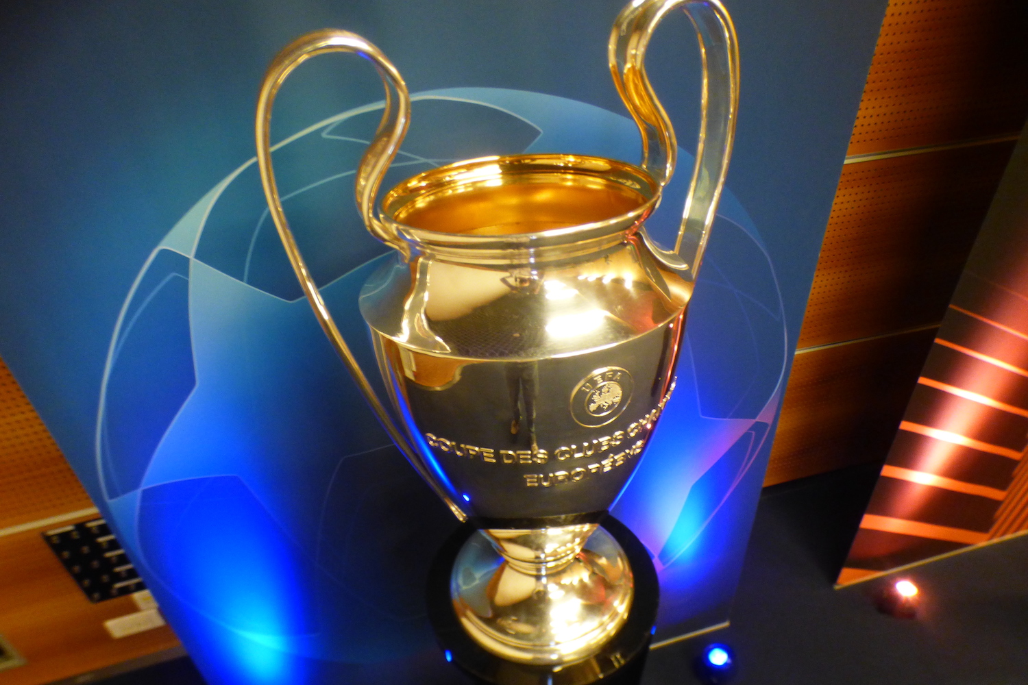 Trophée De La Ligue des Champions De 2022, TrophéE du Champion