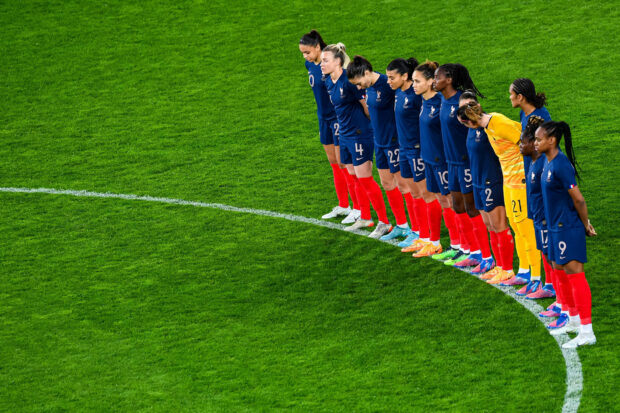 top 10 des footballeuses les mieux payées de France en 2023.