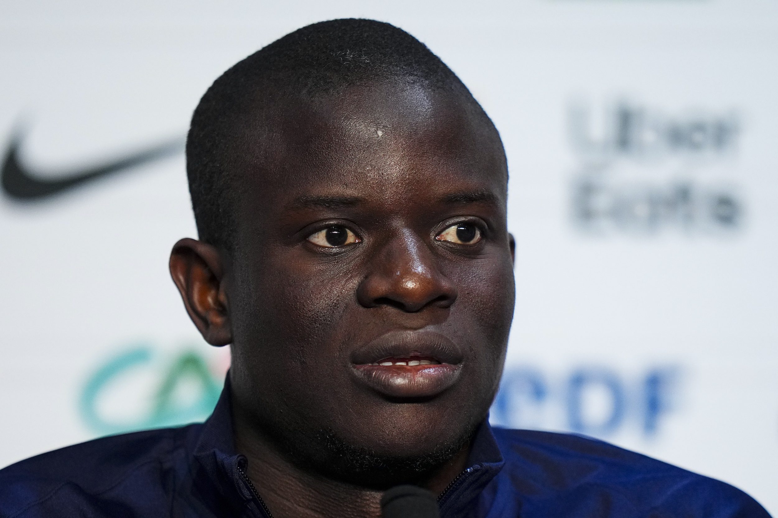 N’Golo Kanté. Le salaire que propose Fenerbahçe pour le recruter (et les énormes efforts du joueur)