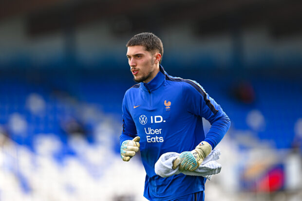 RC Strasbourg, RC Lens. Mike Penders jeune gardien le plus cher du monde selon le CIES, Robin Risser 3e